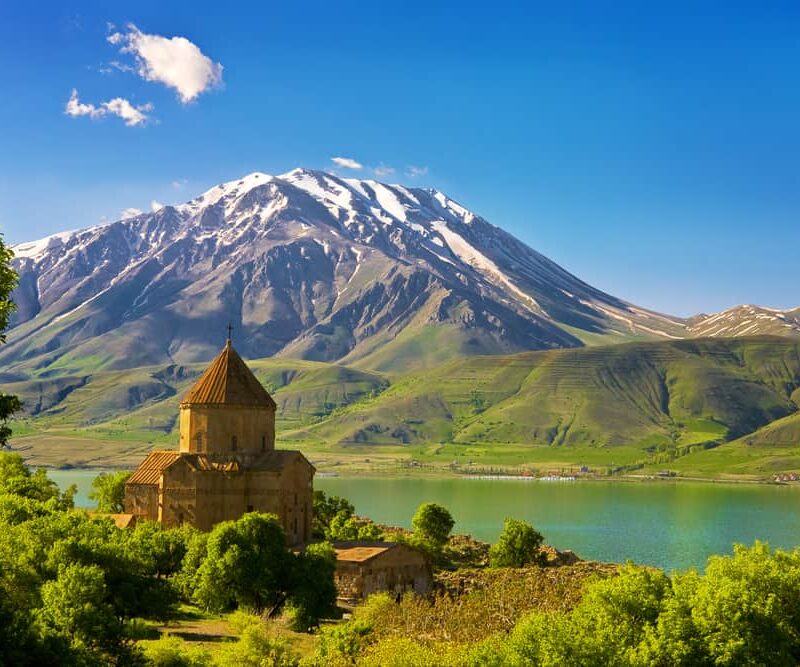 VAN  KARS İSHAKPAŞA SARAYI MURADİYE ŞELALESİ